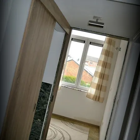 Sint-Truiden Inn *